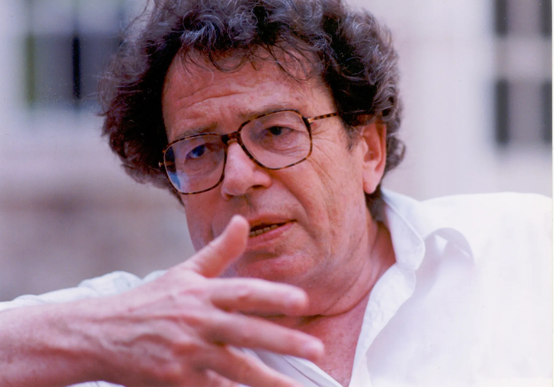 Đerđ Konrad – Esej