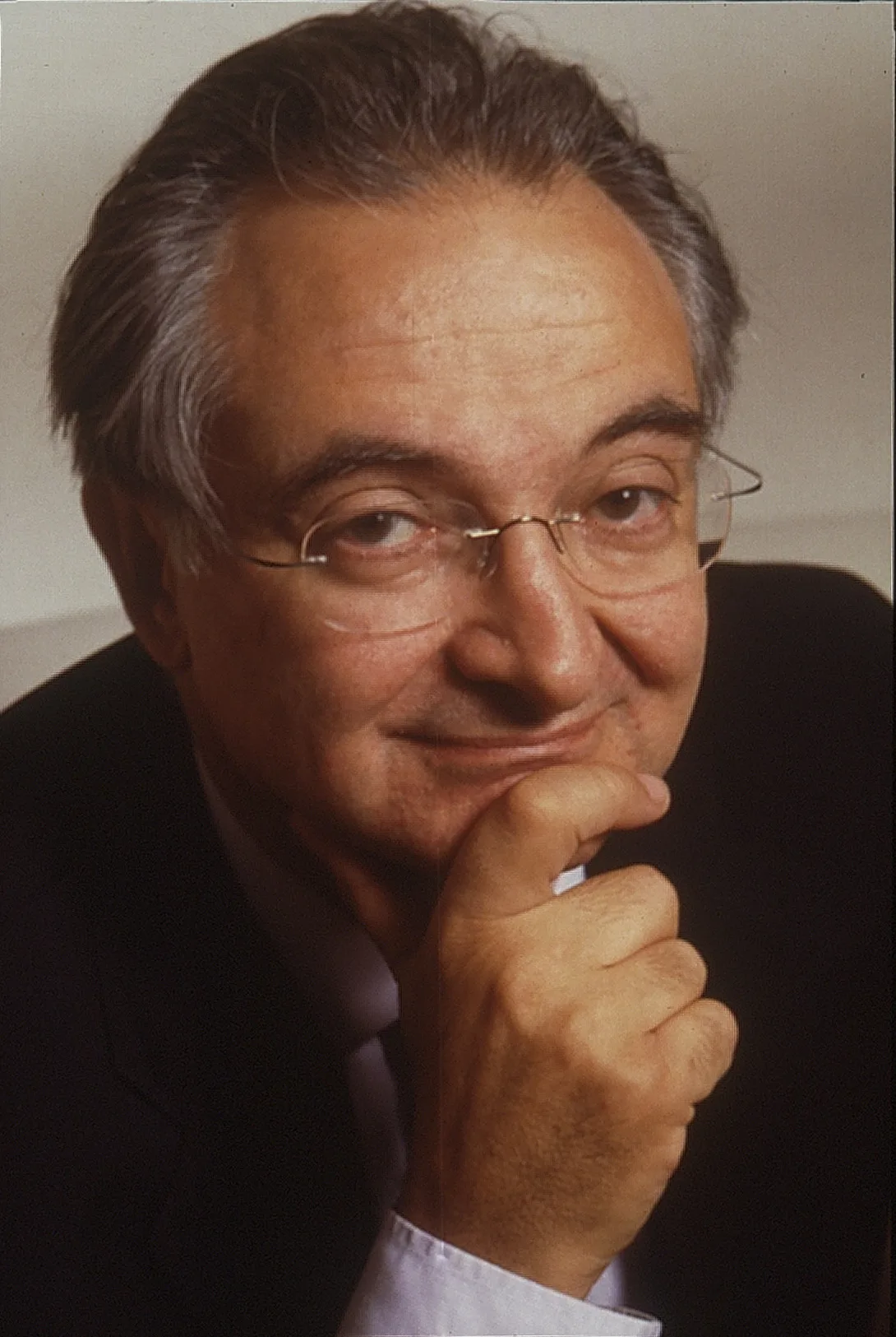 Žak Atali – Esej