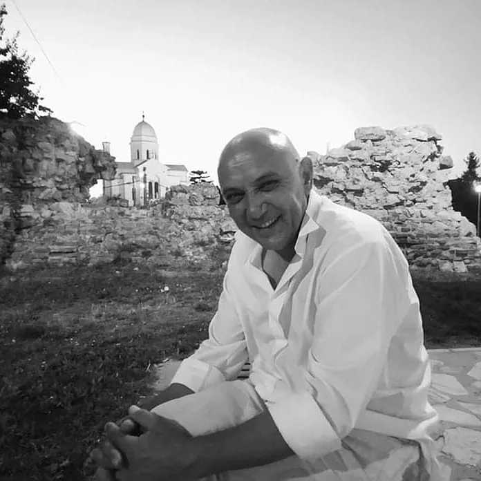 Nova knjiga pesama Radoslava Milenkovića u izdanju Arhipelaga: Sidro u paučini