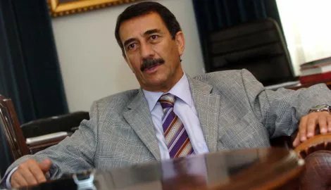 Suha Umar – Esej